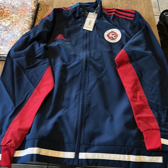 Niw with tag . Men,s Adidas Jacket - Picture 4 of 5